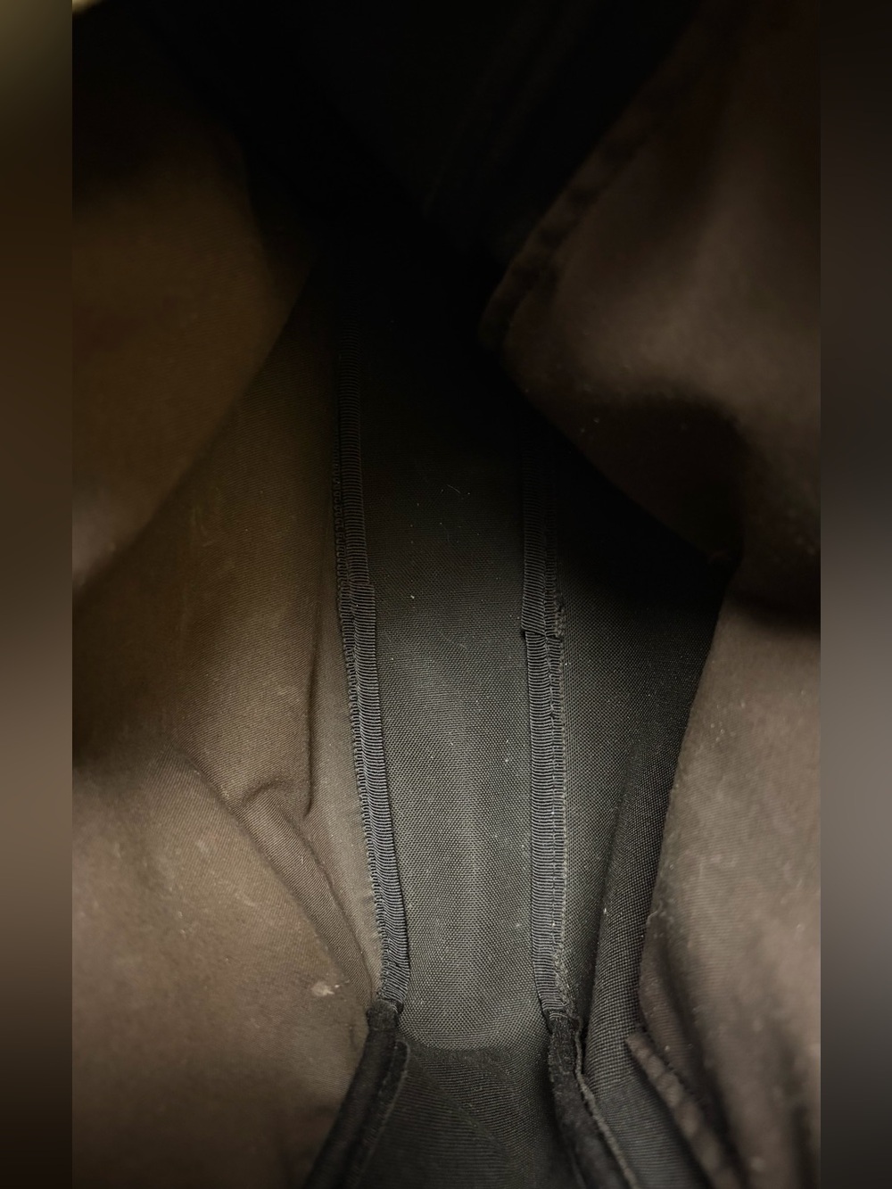 Gucci GG Supreme Messenger Bag - Picture 13 of 17